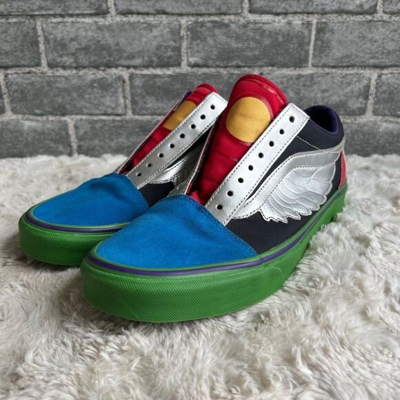 Vans x Marvel Avengers Old Skool Skate Shoes Size 10 - Picture 1 of 10